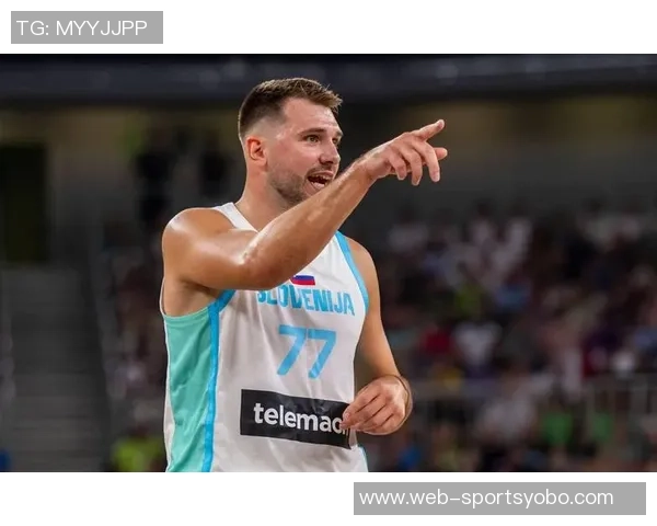 东契奇拒绝当众换球衣坚持保护小肚腩幽默回应引发球迷热议